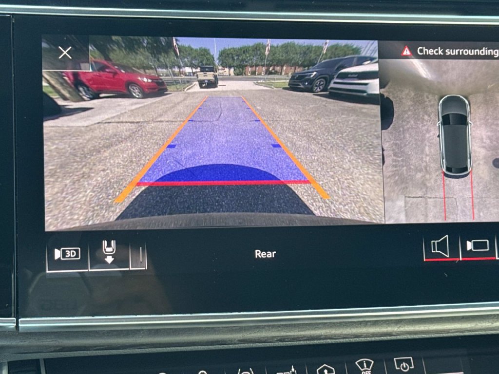 Used 2019 Audi Q8 Prestige AWD/4WD image 28