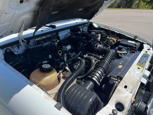 Used 2009 Ford Ranger XL image 18