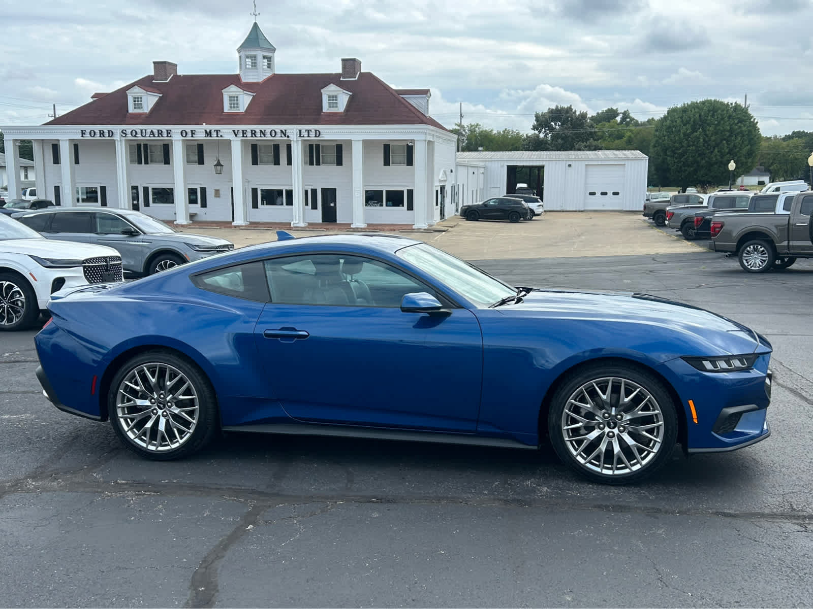 Used 2024 Ford Mustang Premium RWD image 4