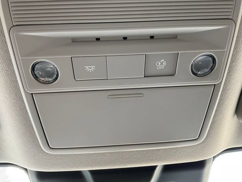 New 2026 Nissan Sentra SV w/ SV Convenience Package FWD image 27