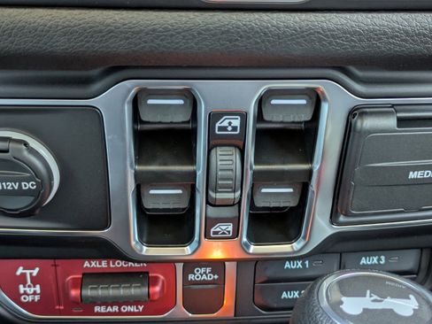 New 2026 Jeep Wrangler Sport image 25