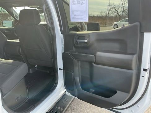 Used 2025 Chevrolet Silverado 1500 Custom Trail Boss image 25