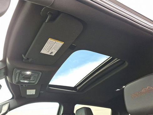 Used 2024 Chevrolet Silverado 3500 High Country w/ High Country Premium Package image 16