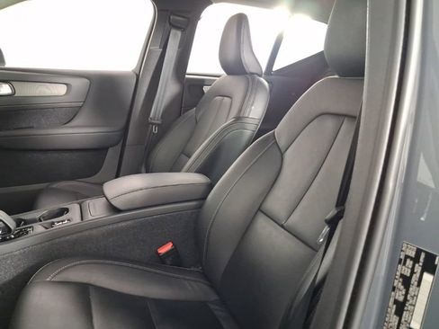 Certified 2023 Volvo XC40 B5 Core w/ Convenience Package AWD/4WD image 21