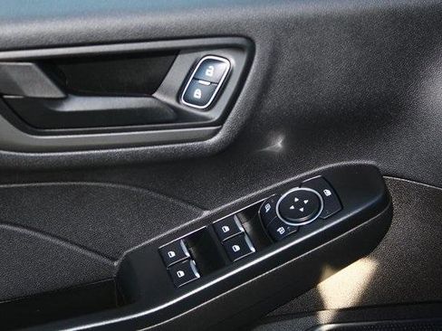 Used 2024 Ford Escape Active image 11