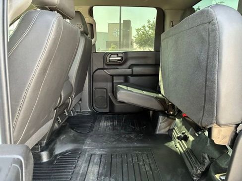 Used 2022 GMC Sierra 2500 Pro w/ X31 Off-Road Package AWD/4WD image 12