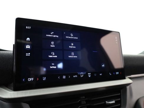 Used 2025 Ford Explorer ST-Line w/ Premium Package image 17