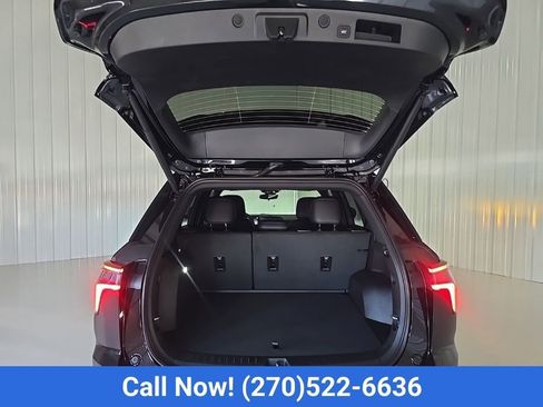 New 2026 Chevrolet Equinox RS w/ Convenience Package III FWD image 21