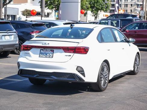 Certified 2023 Kia Forte GT-Line FWD image 9