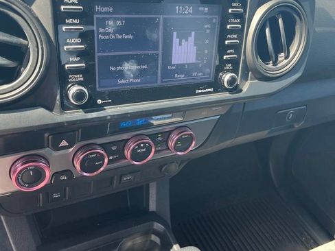 Used 2023 Toyota Tacoma SR AWD/4WD image 12