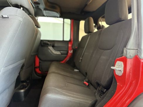 Used 2017 Jeep Wrangler Unlimited Sport w/ Quick Order Package 24S image 17