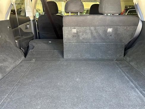 Used 2018 Nissan Murano SV FWD image 16