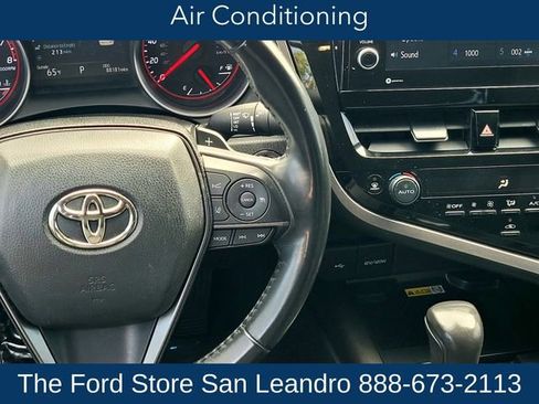 Used 2023 Toyota Camry XSE FWD image 17