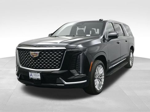 Used 2025 Cadillac Escalade ESV Premium Luxury image 1