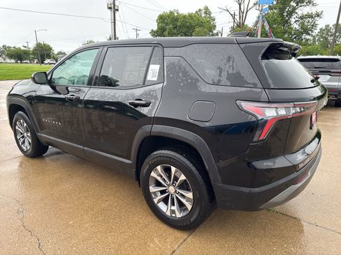 Used 2026 Chevrolet Equinox LT w/ Convenience Package II FWD image 5