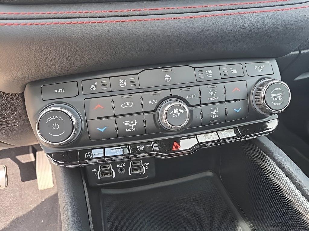 Used 2023 Dodge Durango GT AWD/4WD image 16