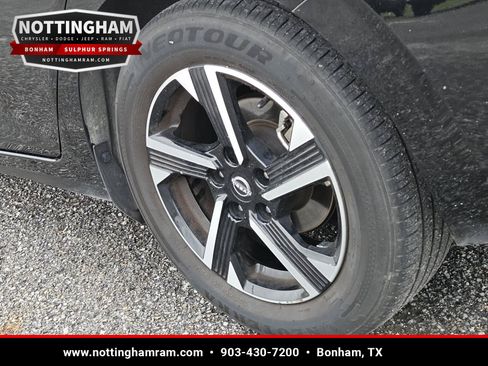 Used 2024 Nissan Sentra SV FWD image 7
