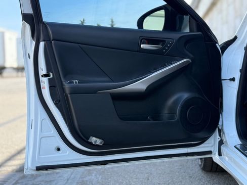Used 2018 Lexus IS 300 F Sport AWD/4WD image 16