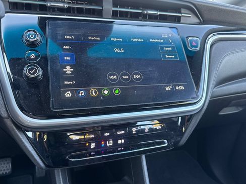 Used 2023 Chevrolet Bolt LT FWD image 27