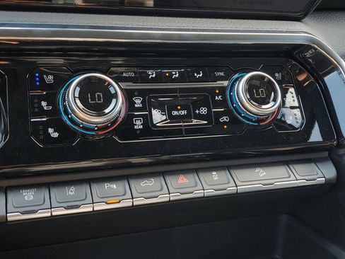 New 2025 GMC Sierra 2500 Denali image 29