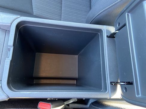 Used 2024 Nissan Sentra SV image 40