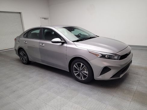 Used 2023 Kia Forte LXS w/ LXS Technology Package FWD image 11