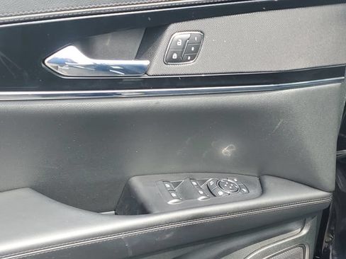 Certified 2023 Lincoln Nautilus Reserve AWD/4WD image 6