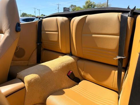 Used 2001 Porsche 911 Cabriolet image 19