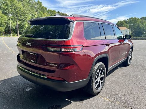 Certified 2025 Jeep Grand Cherokee L Limited w/ Trailer Tow Package AWD/4WD image 3