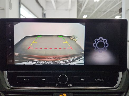 Used 2024 Nissan Altima 2.5 SV w/ SV Premium Package image 22