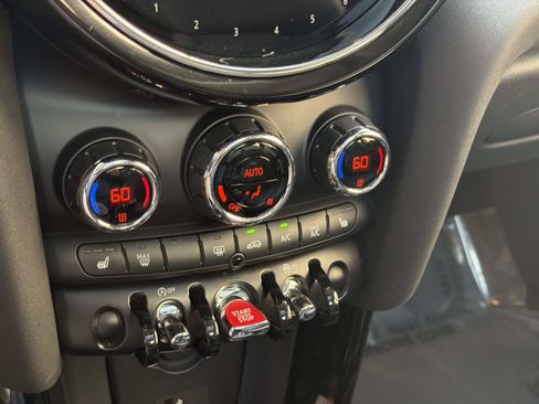 Certified 2023 MINI Cooper 2-Door Hardtop FWD image 19