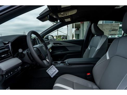 New 2026 Toyota Camry SE image 11