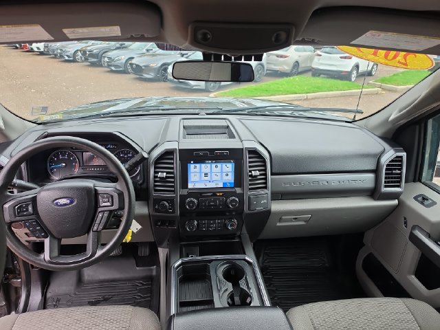 Used 2019 Ford F250 XLT w/ XLT Premium Package AWD/4WD image 17