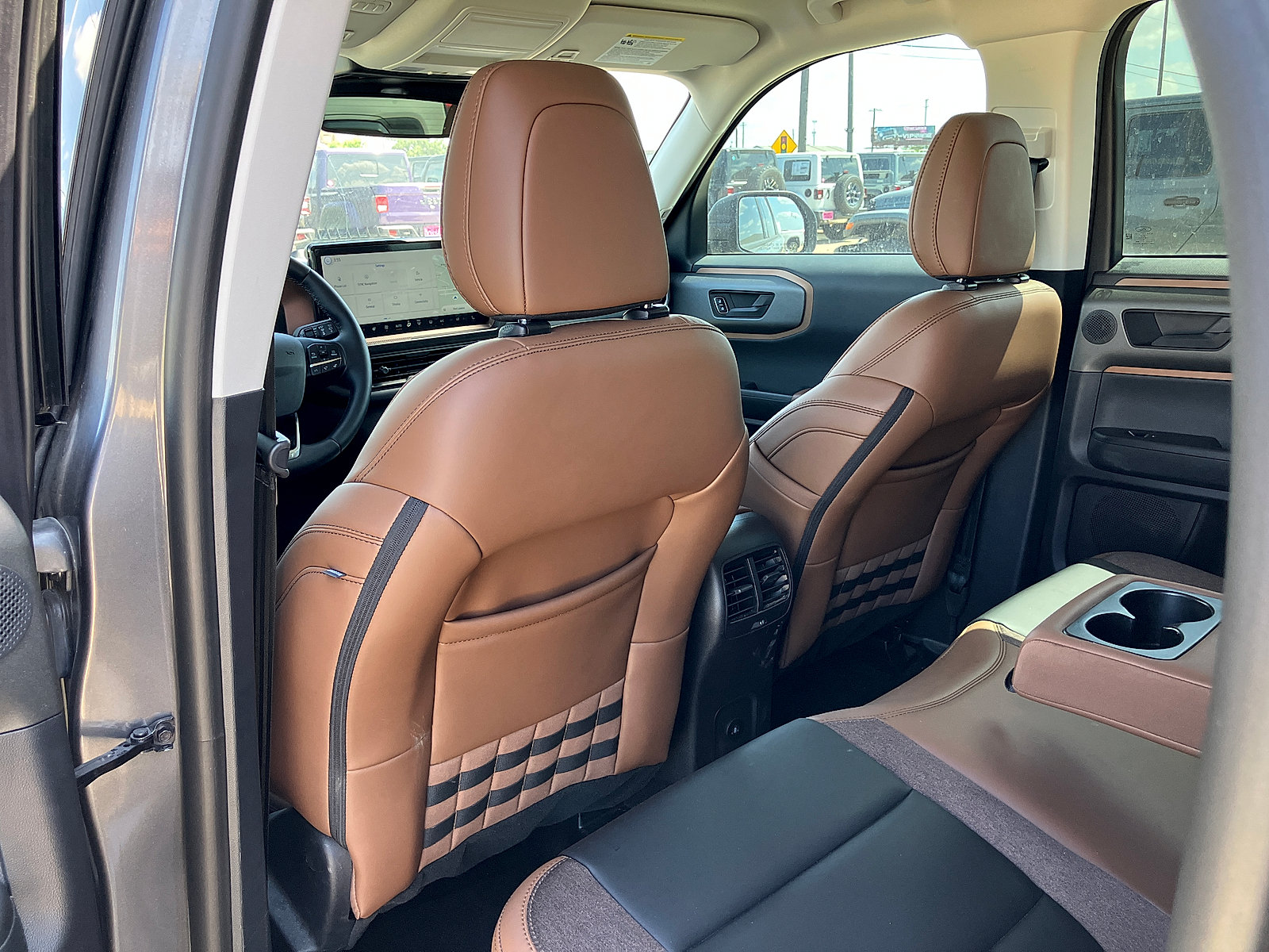 Used 2025 Ford Bronco Sport Outer Banks w/ Outer Banks Tech Package+ AWD/4WD image 18