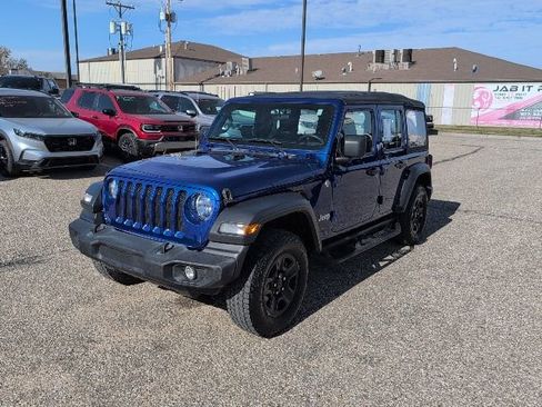 Used 2019 Jeep Wrangler Unlimited Sport image 16
