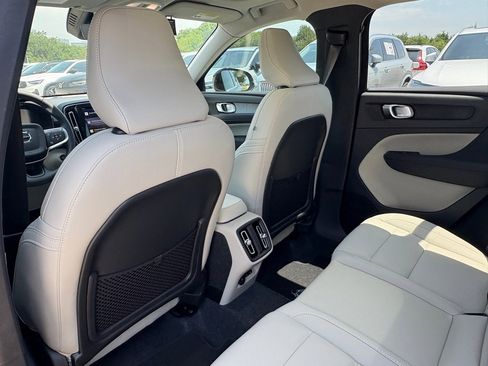New 2025 Volvo XC40 B5 Plus w/ Protection Package Premier image 21