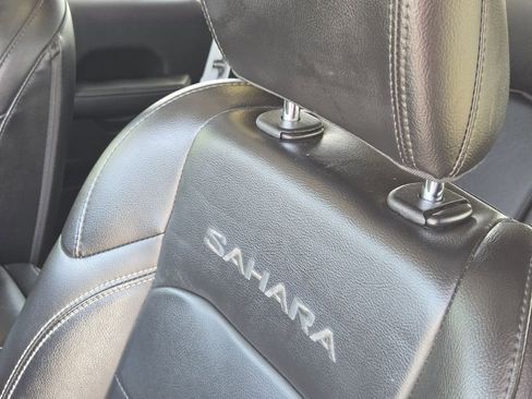 Used 2021 Jeep Wrangler Unlimited Sahara image 16