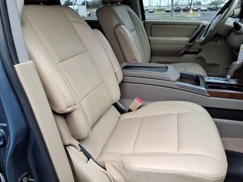 Used 2011 Nissan Titan SL w/ Heavy Metal Edition Pkg image 9