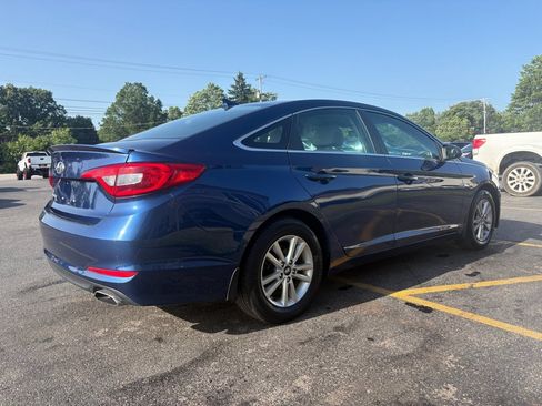 Used 2015 Hyundai Sonata SE w/ Cargo Package FWD image 6