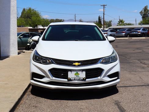 Used 2018 Chevrolet Cruze LS FWD image 16