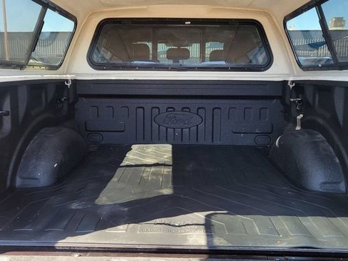 Used 2018 Ford F150 Lariat w/ Equipment Group 502A Luxury AWD/4WD image 14