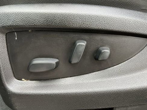 Used 2019 GMC Yukon SLT w/ Open Road Package image 12