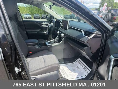 Used 2025 Toyota RAV4 XLE w/ Convenience Package AWD/4WD image 22
