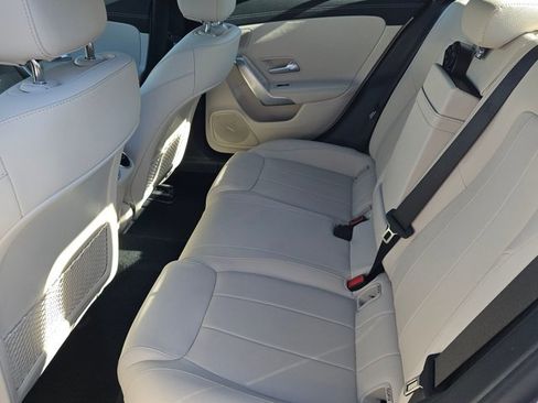 Used 2025 Mercedes-Benz CLA 250 4MATIC image 19