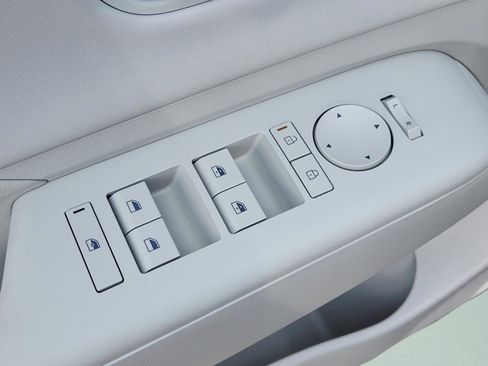 New 2026 Hyundai Kona SEL Premium image 15