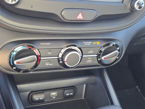 New 2025 Kia Soul LX image 26