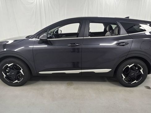 Used 2026 Kia Sportage EX FWD image 6