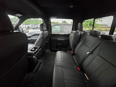 Used 2018 Ford F150 XLT w/ Equipment Group 302A Luxury AWD/4WD image 5