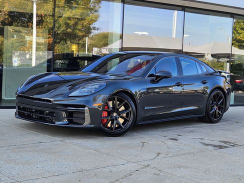 New 2026 Porsche Panamera Turbo image 1