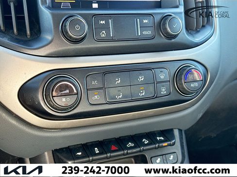 Used 2020 Chevrolet Colorado Z71 image 29